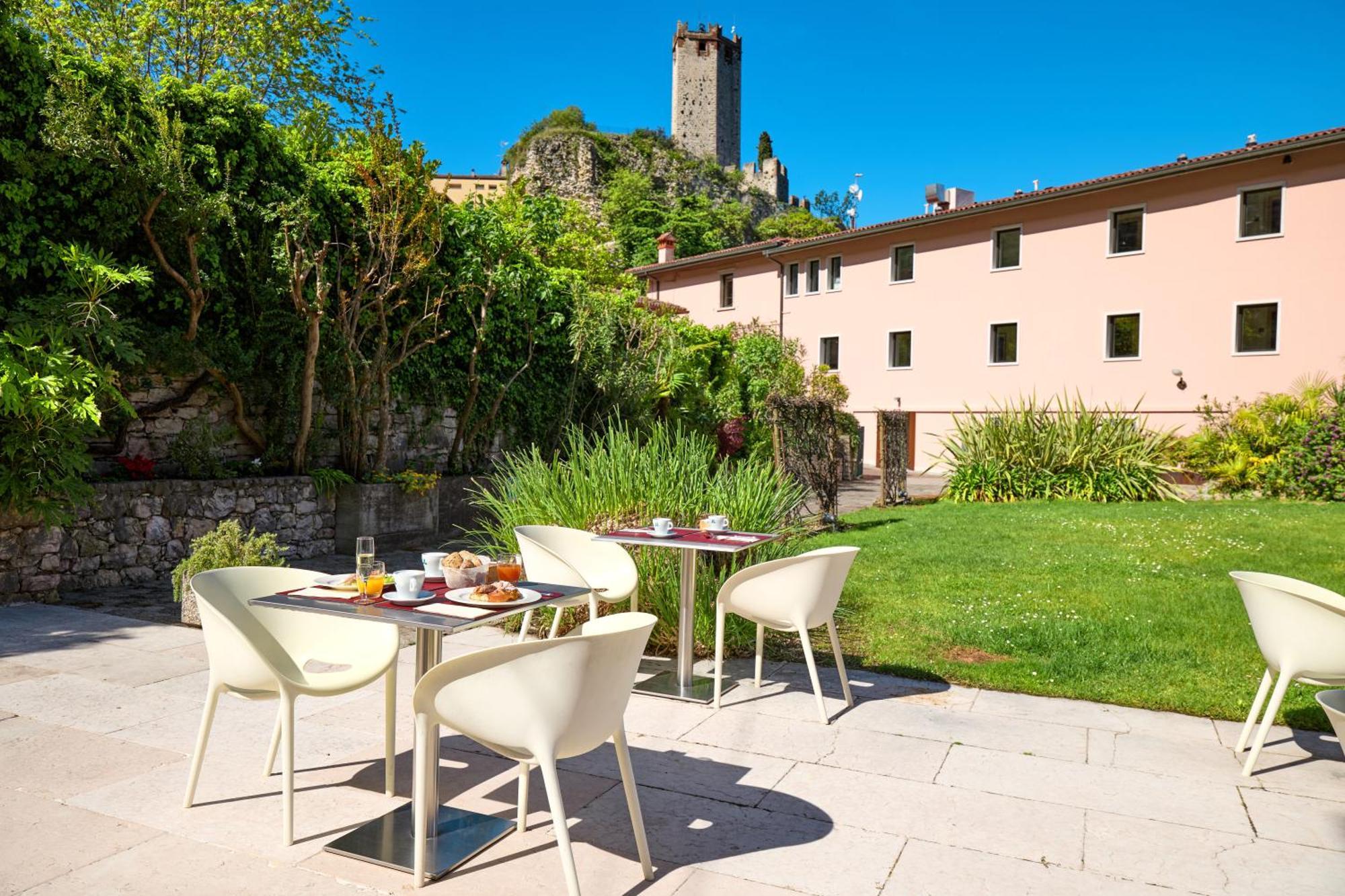 Hotel Luna Rossa (Adults Only) Malcesine Luaran gambar